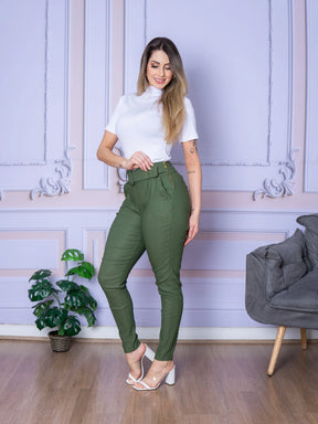 Calça Skinny Feminina em Bengaline com Cinto e Bolsos
